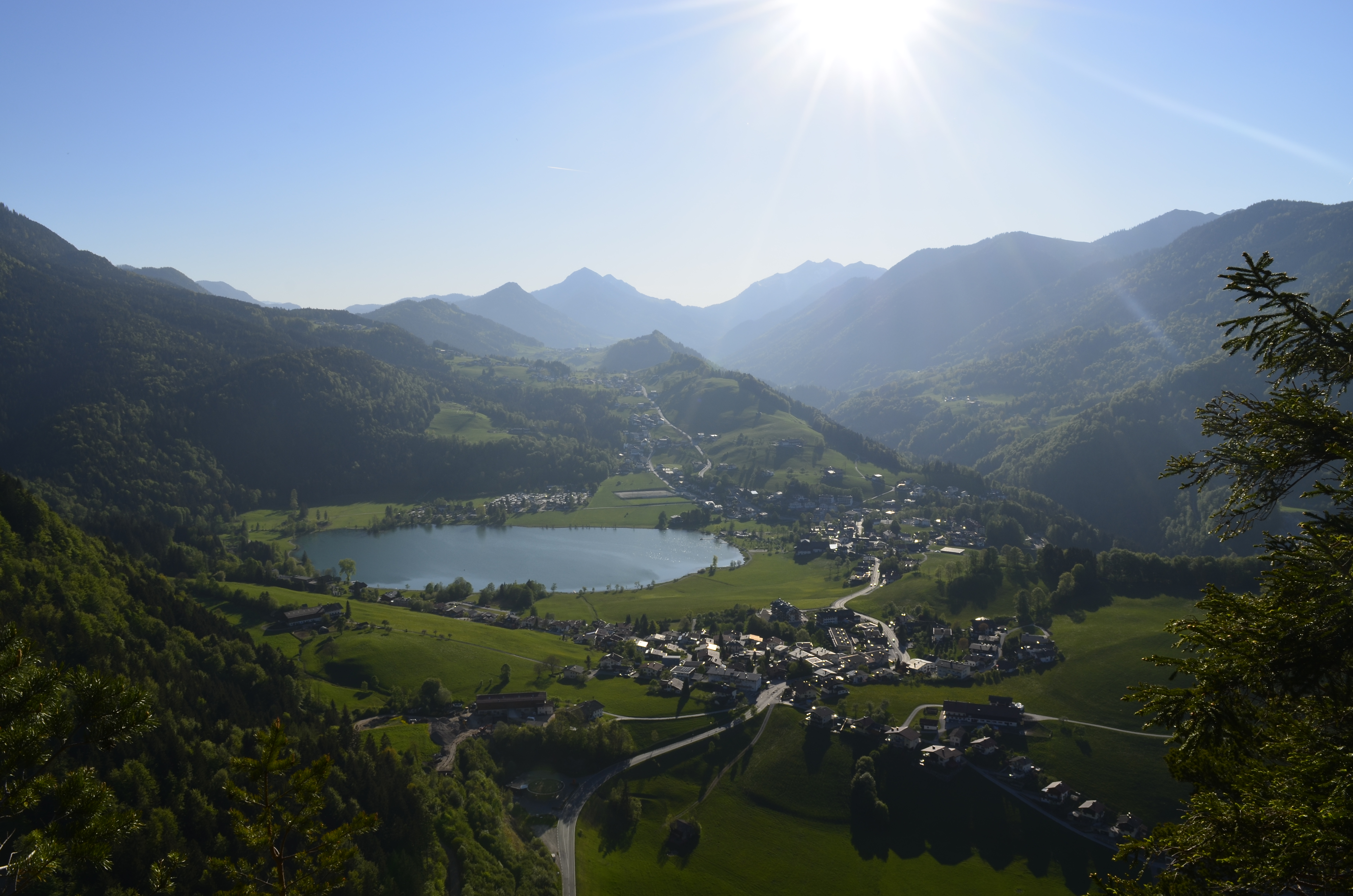 Blick auf Thiersee mit See und Berglandschaft